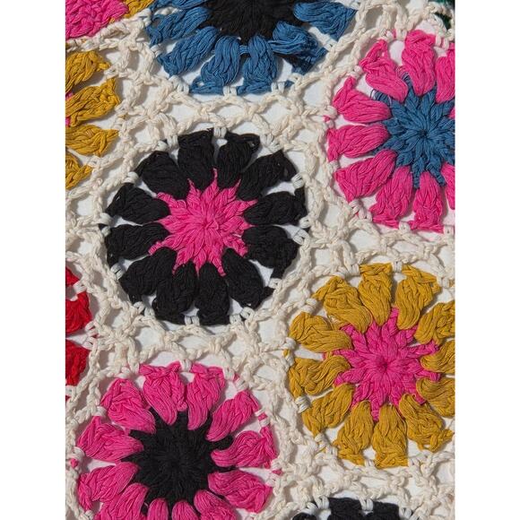 Farm Rio Multi Circles Crochet Shorts - Handmade Booty Short sz Large - Picture 9 of 11